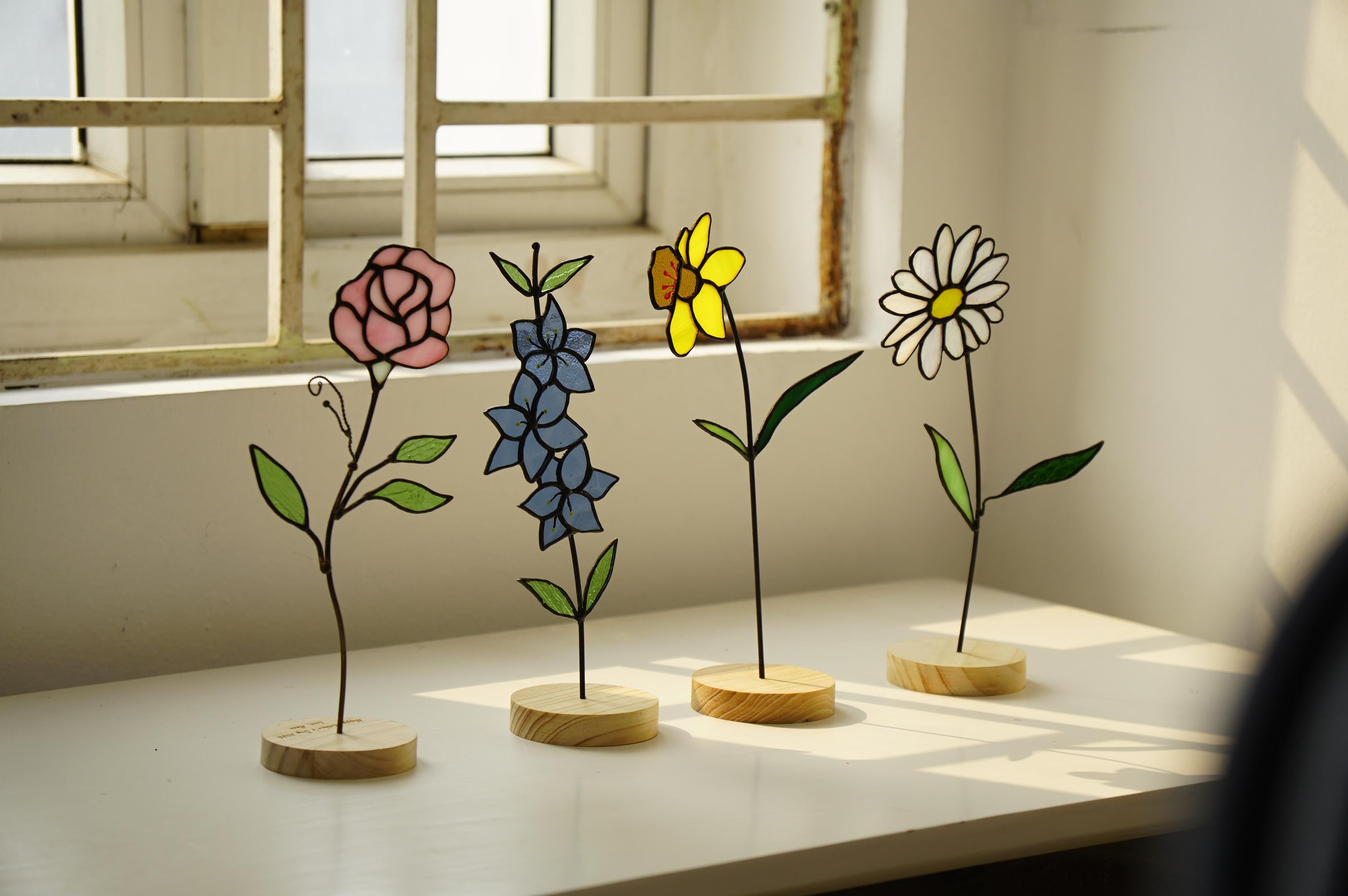 Violet Stained Glass birth month flower gift for Mom, February birth flower gift for grandma, Faux Stained Glass mom birthday gift