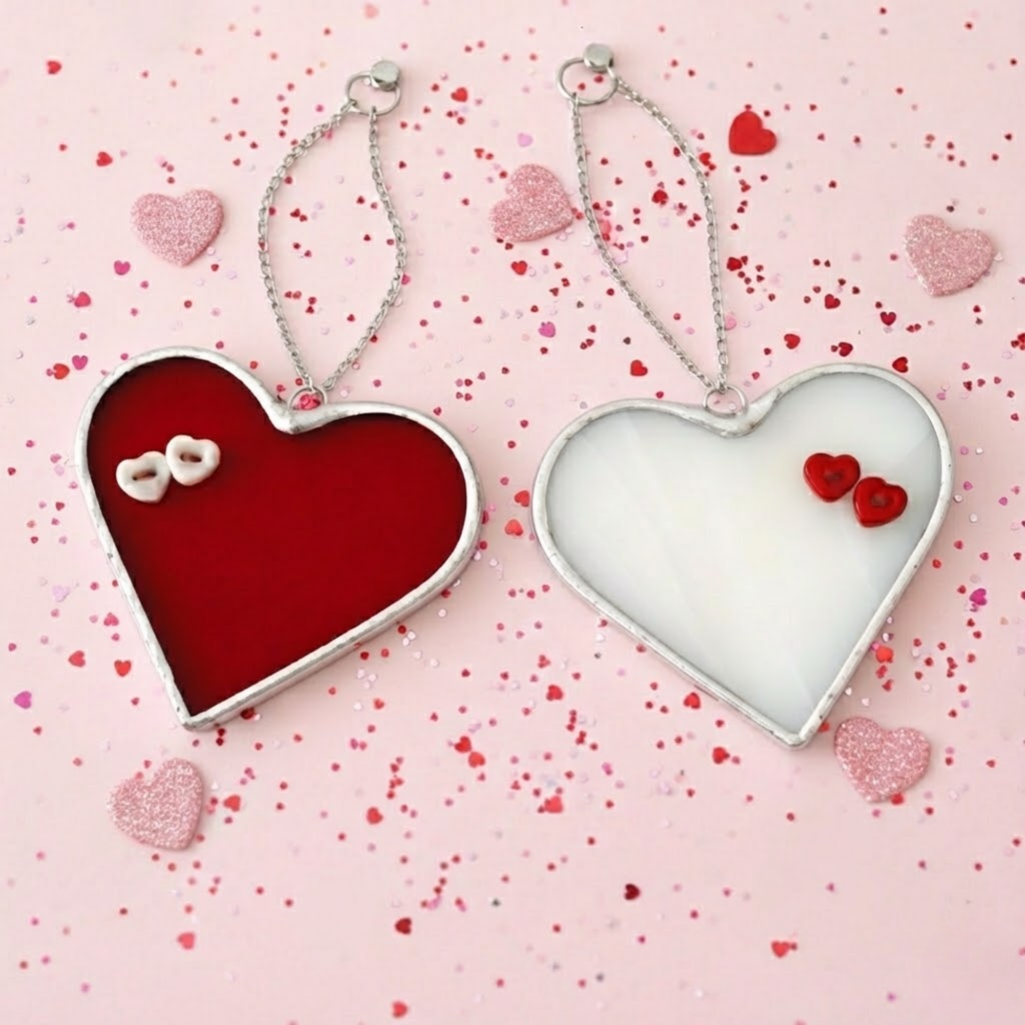 Red and White Stained Glass Heart Suncatcher – Romantic Couple Gift – Window Hanging Decor – Minimalist Love Art – Valentine’s Day & Anniversary Present for Her