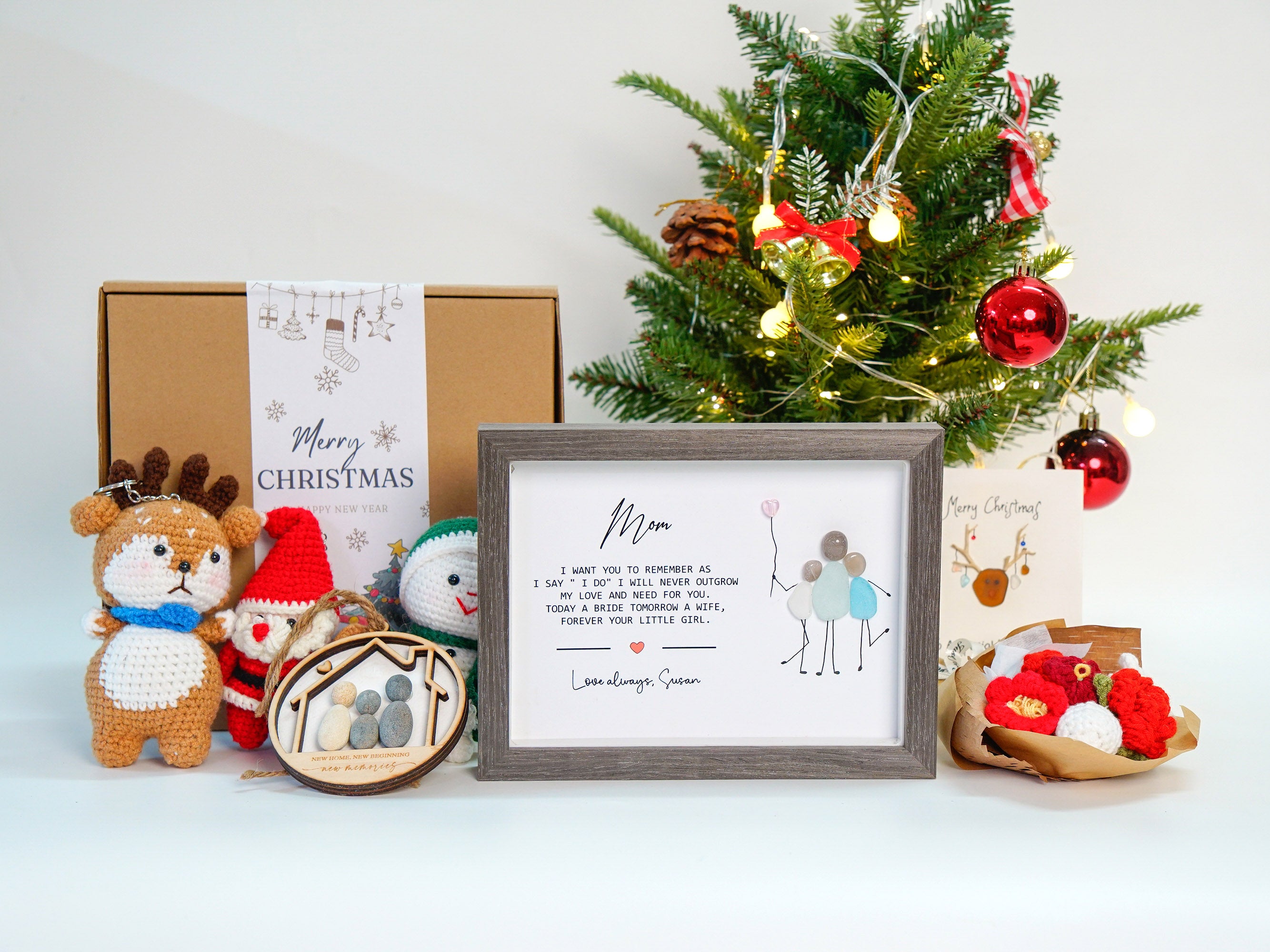 Personalized Christmas Decor Package, Christmas Box Gifts, Holiday Gift Box, Winter Gift Box, Winter Gift Basket, Christmas Gift Basket (8 pcs)