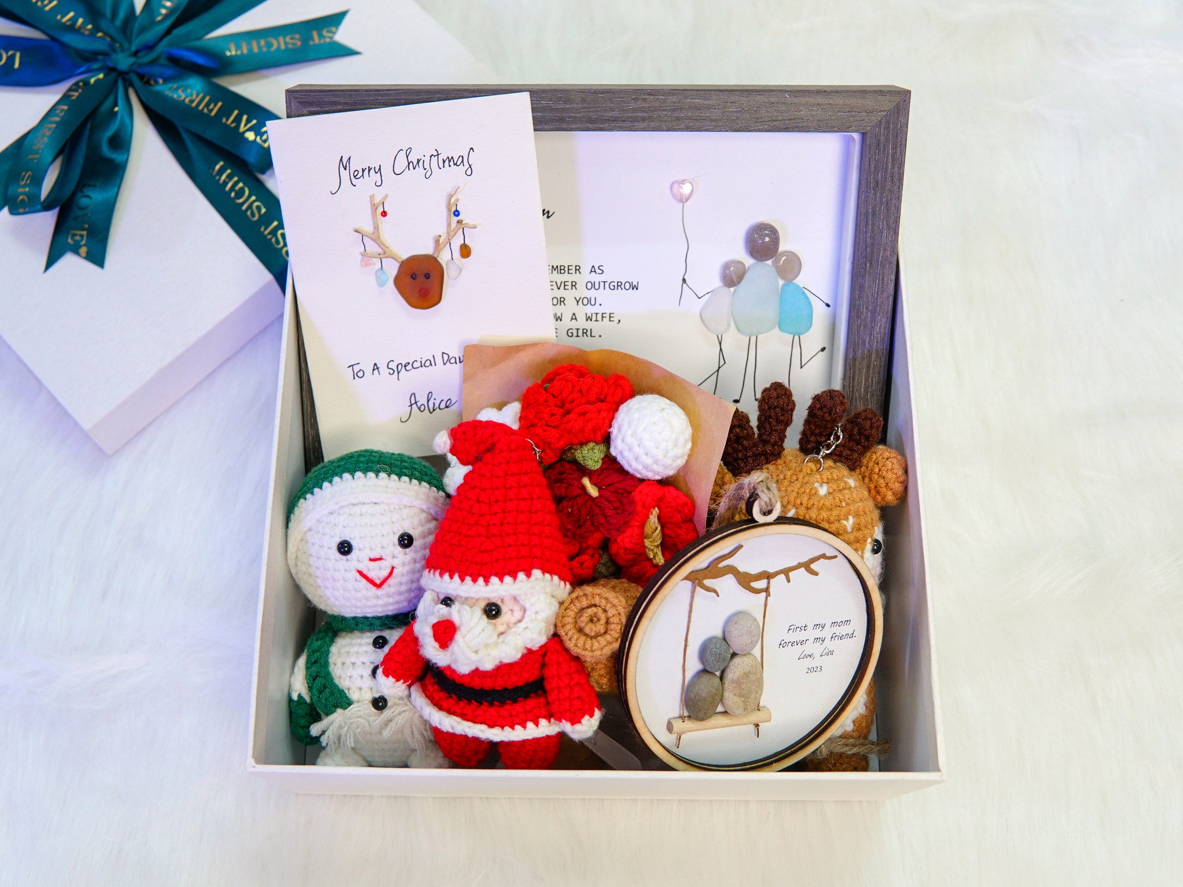 Personalized Christmas Decor Package, Christmas Box Gifts, Holiday Gift Box, Winter Gift Box, Winter Gift Basket, Christmas Gift Basket (8 pcs)