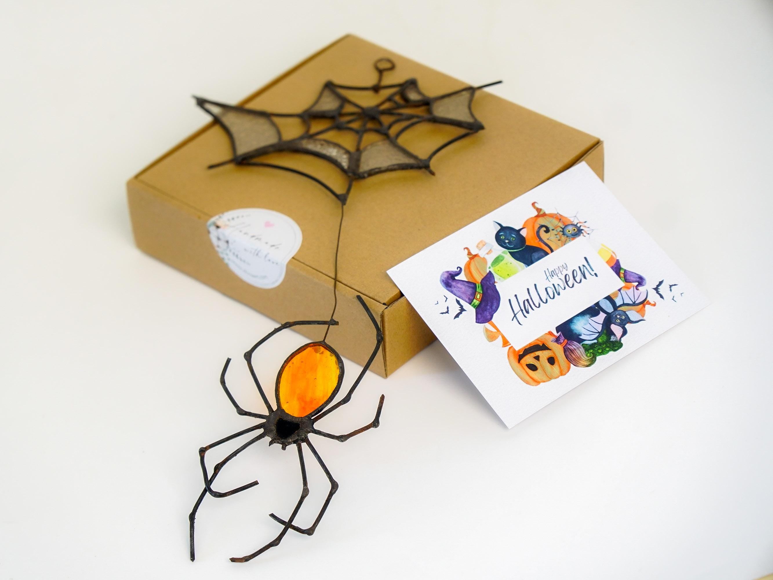 Stained Glass Spider Suncatcher - Spooky Halloween Decor, Gothic Window Hanging, Handmade Glass Art, Witchy Home Gift